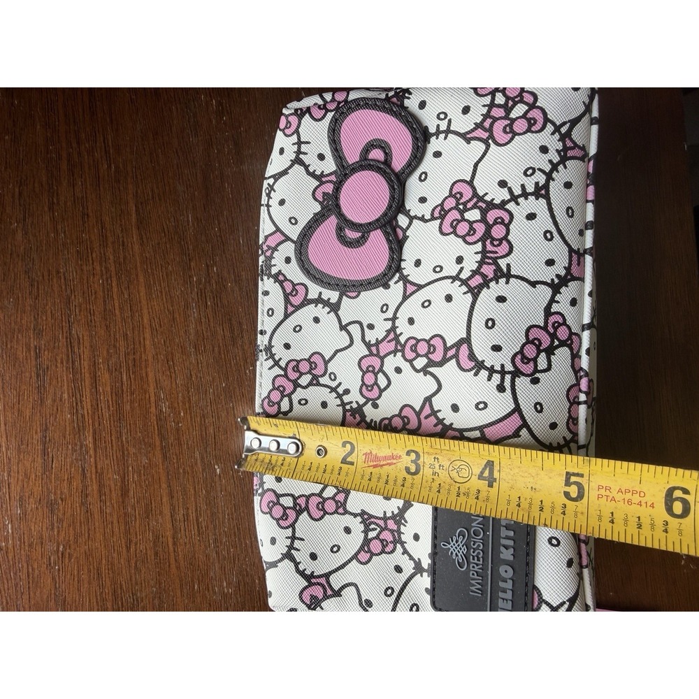 HELLO KITTY Impressions Vanity Cosmetic Pouch NWT White With Bows - Picture 7 of 10